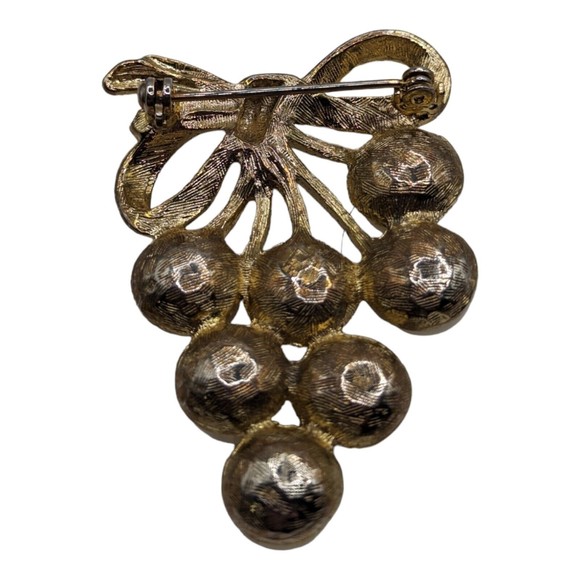 Vintage Gold Tone Faux Pearl Cluster Brooch Pin 2" Bunch of Grapes Bow - Picture 5 of 7